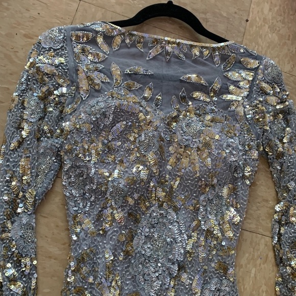 Beautiful silver sequined dress - Picture 5 of 7